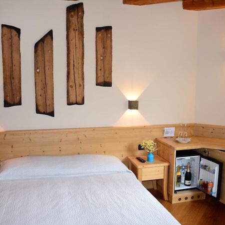 Agritur La Polentera Pensionat Storo Rum bild