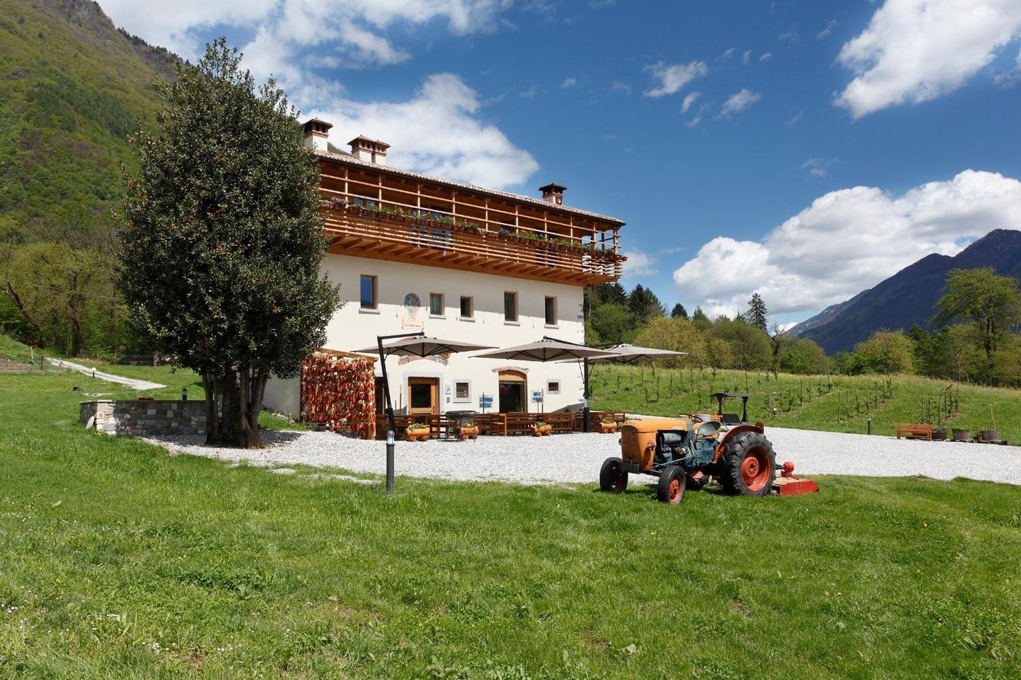 Agritur La Polentera Pensionat Storo Exteriör bild