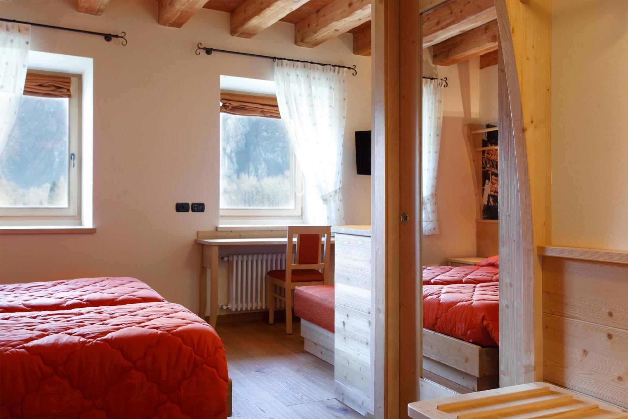 Agritur La Polentera Pensionat Storo Rum bild