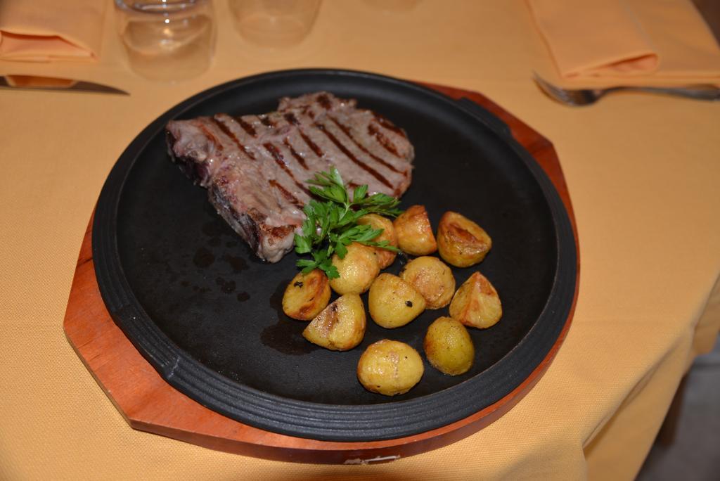 Agritur La Polentera Pensionat Storo Exteriör bild