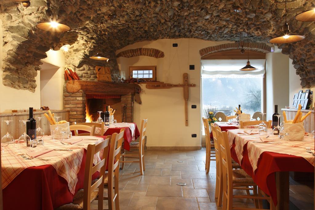 Agritur La Polentera Pensionat Storo Exteriör bild